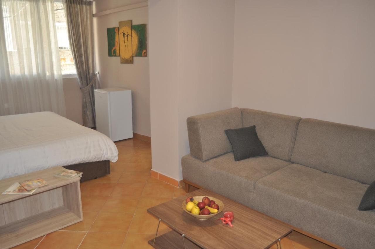 Bliri Myslym Shyri Apartment Tiranë Ngoại thất bức ảnh