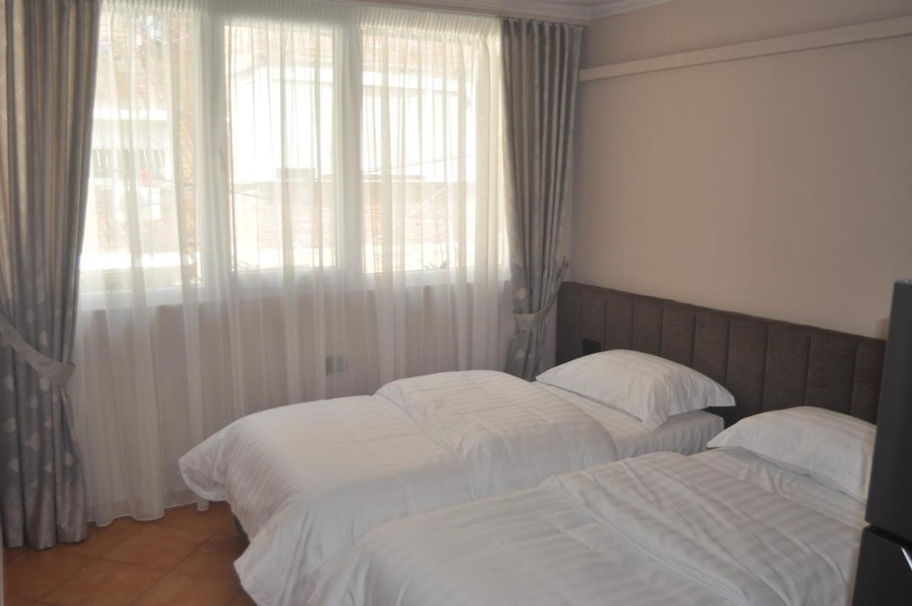 Bliri Myslym Shyri Apartment Tiranë Ngoại thất bức ảnh