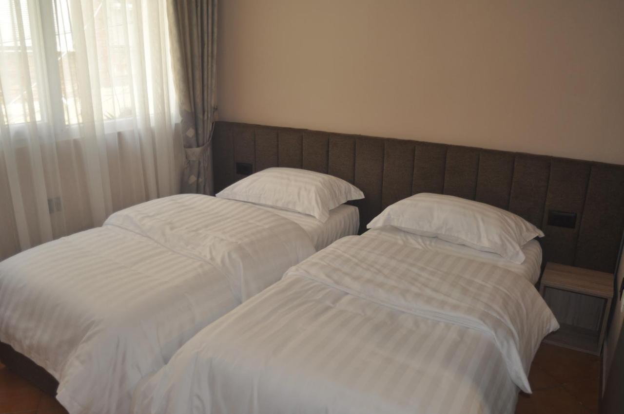 Bliri Myslym Shyri Apartment Tiranë Ngoại thất bức ảnh